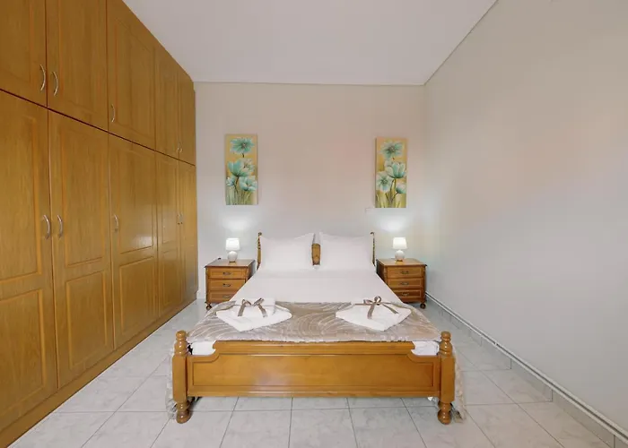 Διαμέρισμα Akanthos House *