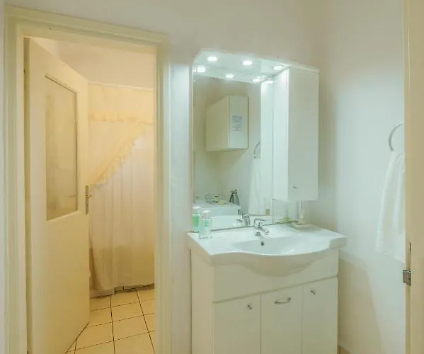 Apartment Akanthos House *